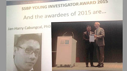 Jan Cabungcal awarded by SSBP Young Investigator